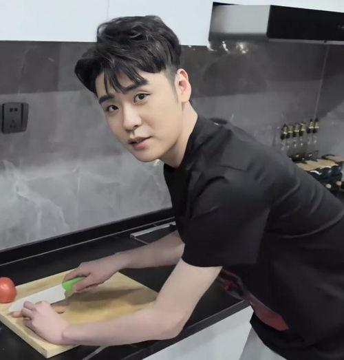 张云雷吃瓜视频全集,揭秘娱乐圈幕后真相